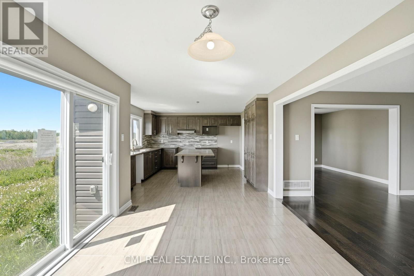 325 Sweetclover Way Property Photo 14