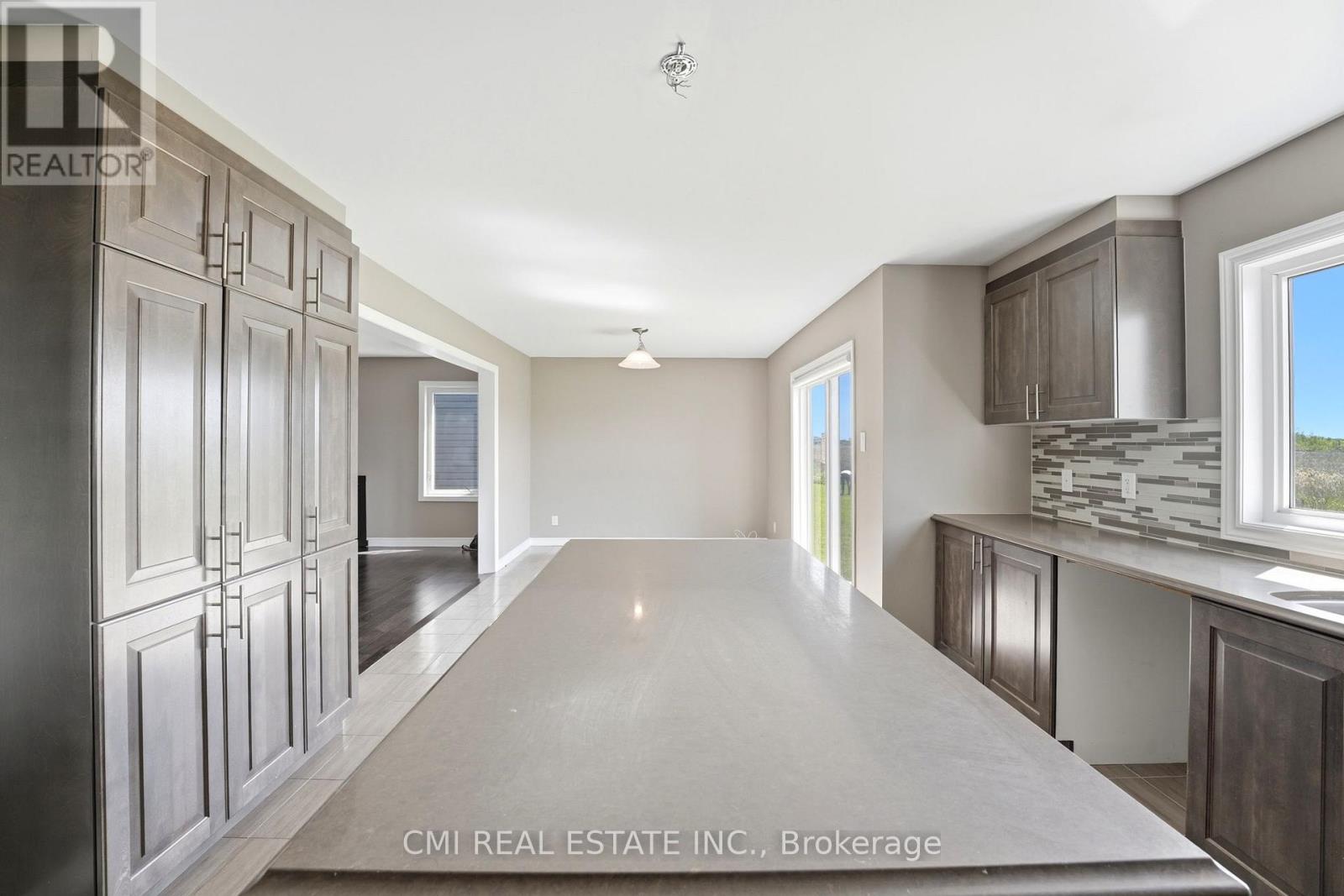 325 Sweetclover Way Property Photo 18