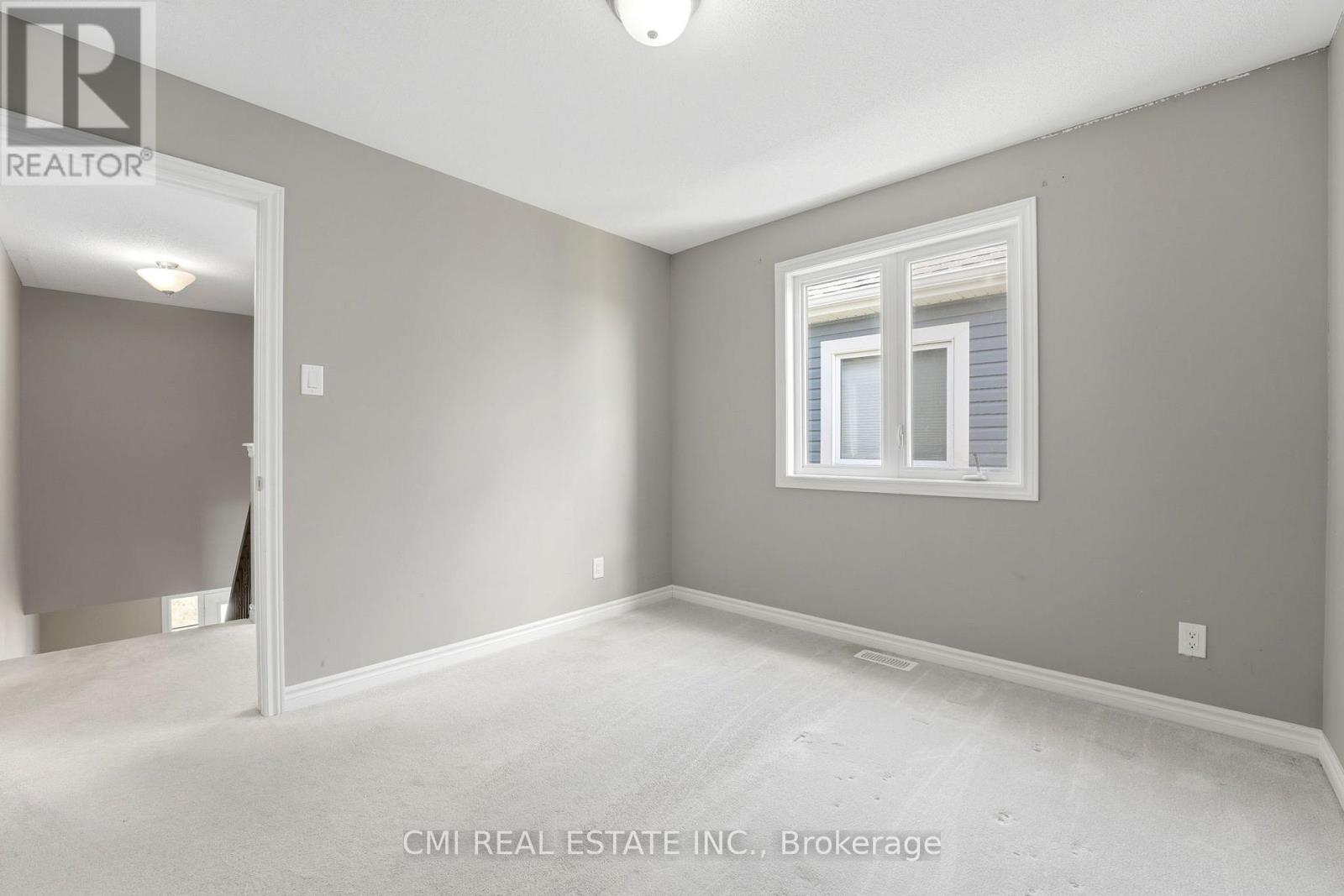 325 Sweetclover Way Property Photo 23