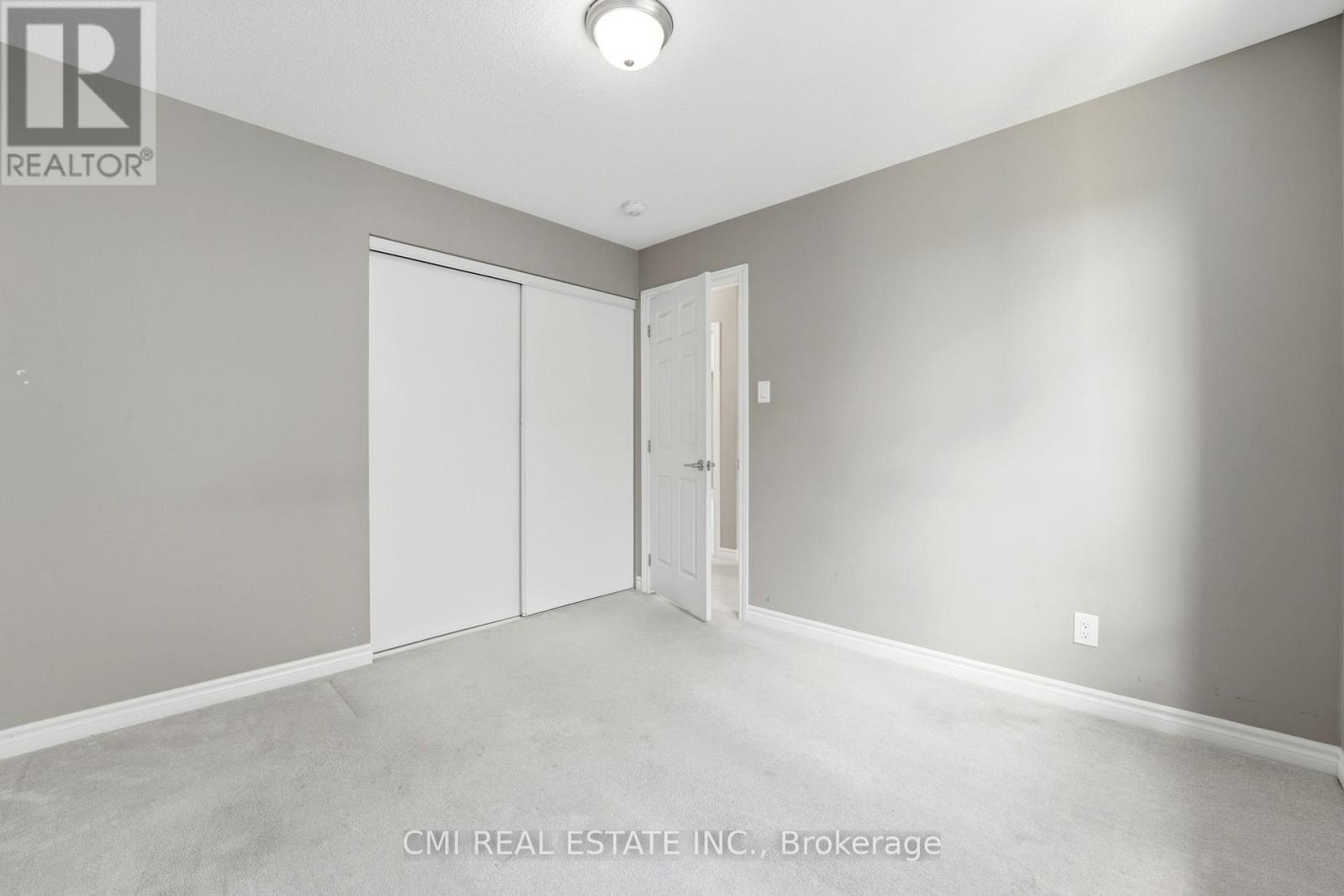 325 Sweetclover Way Property Photo 24