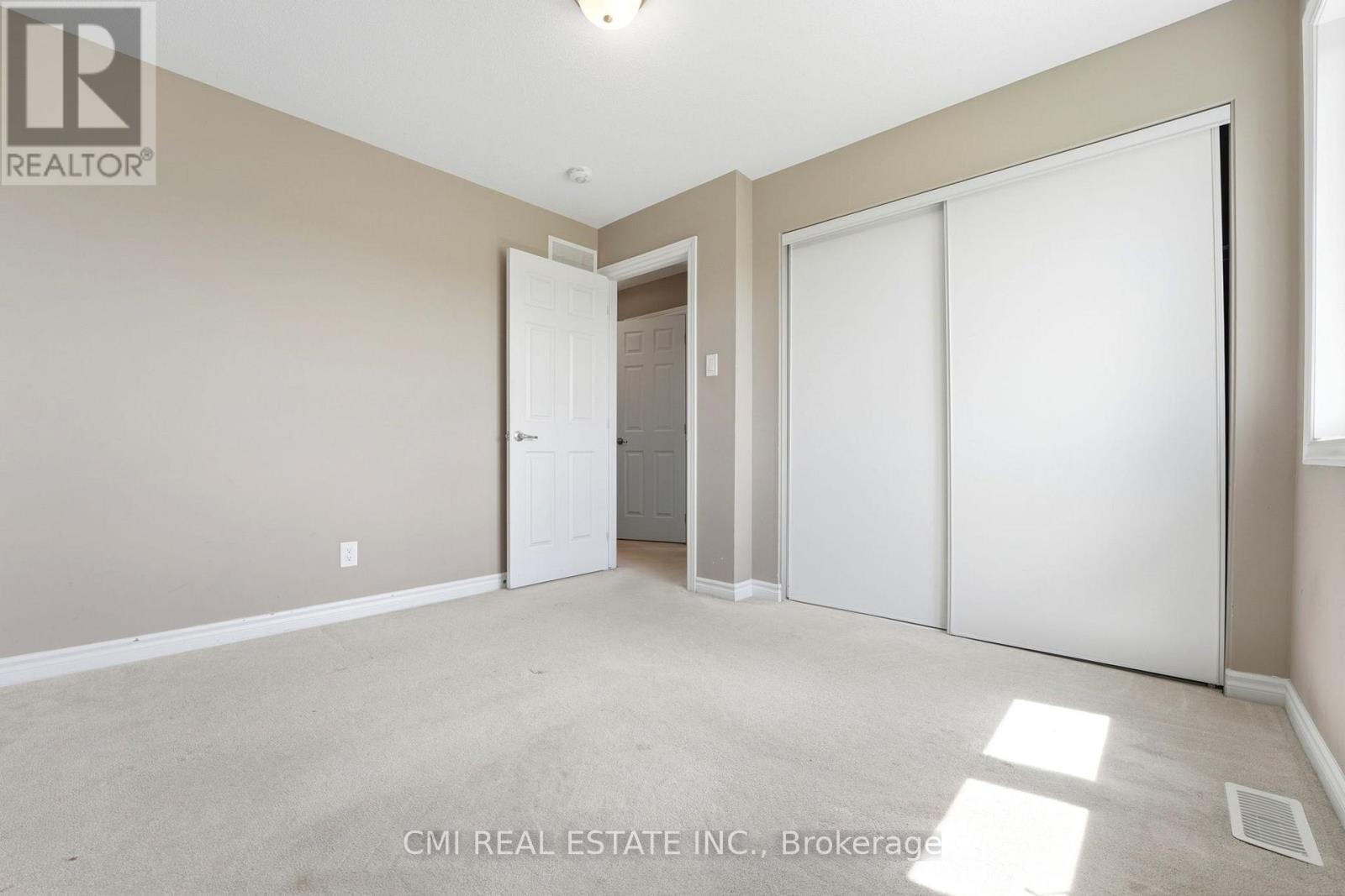 325 Sweetclover Way Property Photo 26