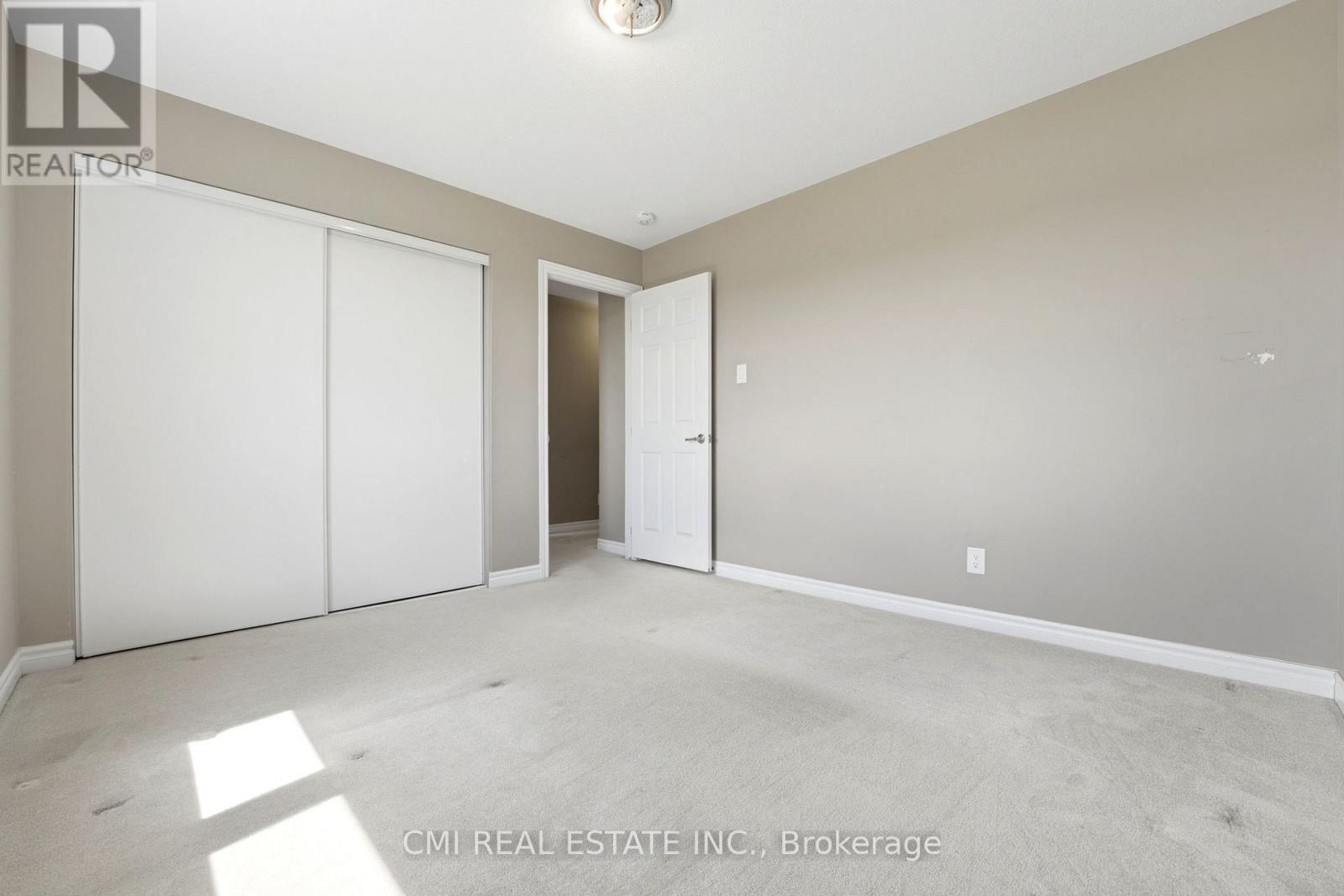 325 Sweetclover Way Property Photo 28