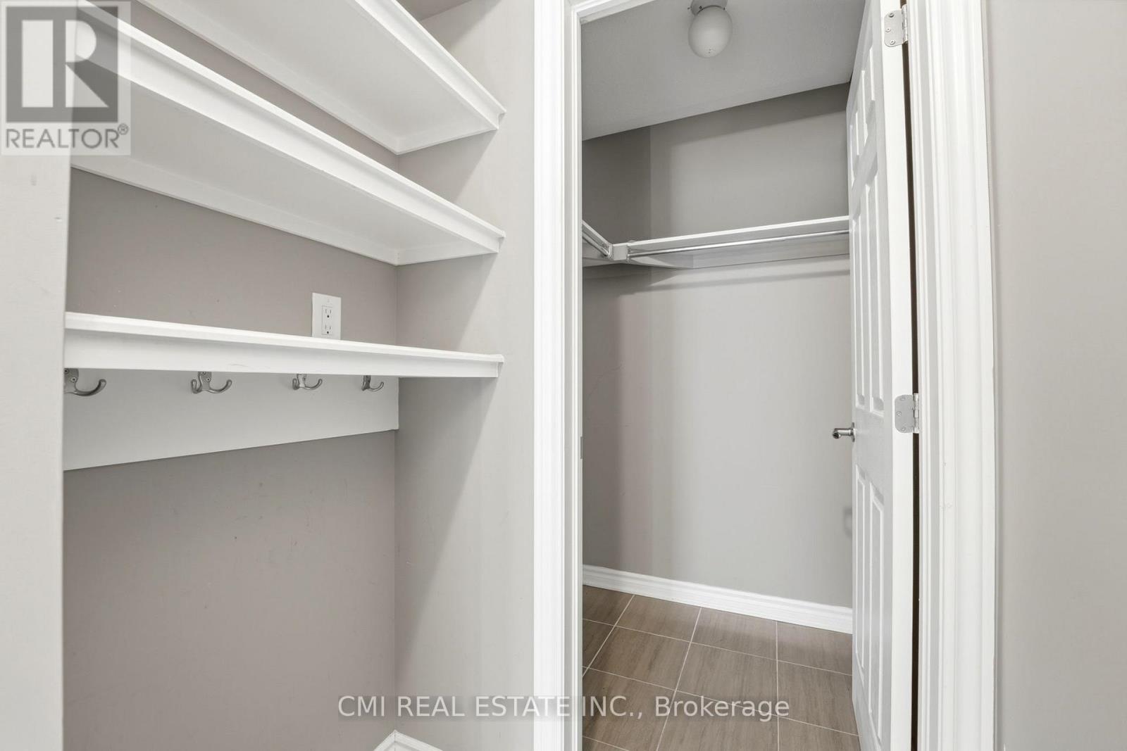 325 Sweetclover Way Property Photo 29