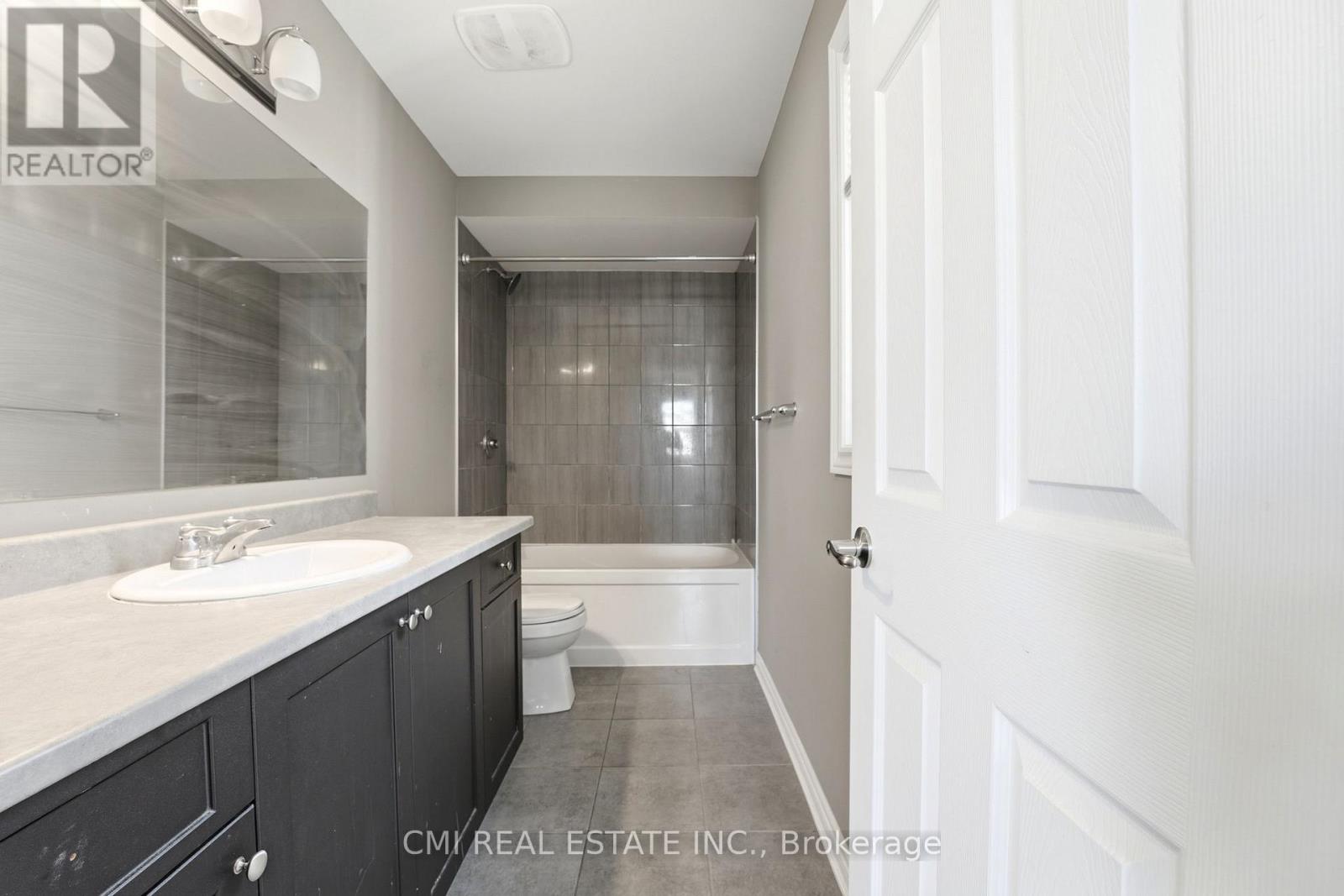 325 Sweetclover Way Property Photo 32
