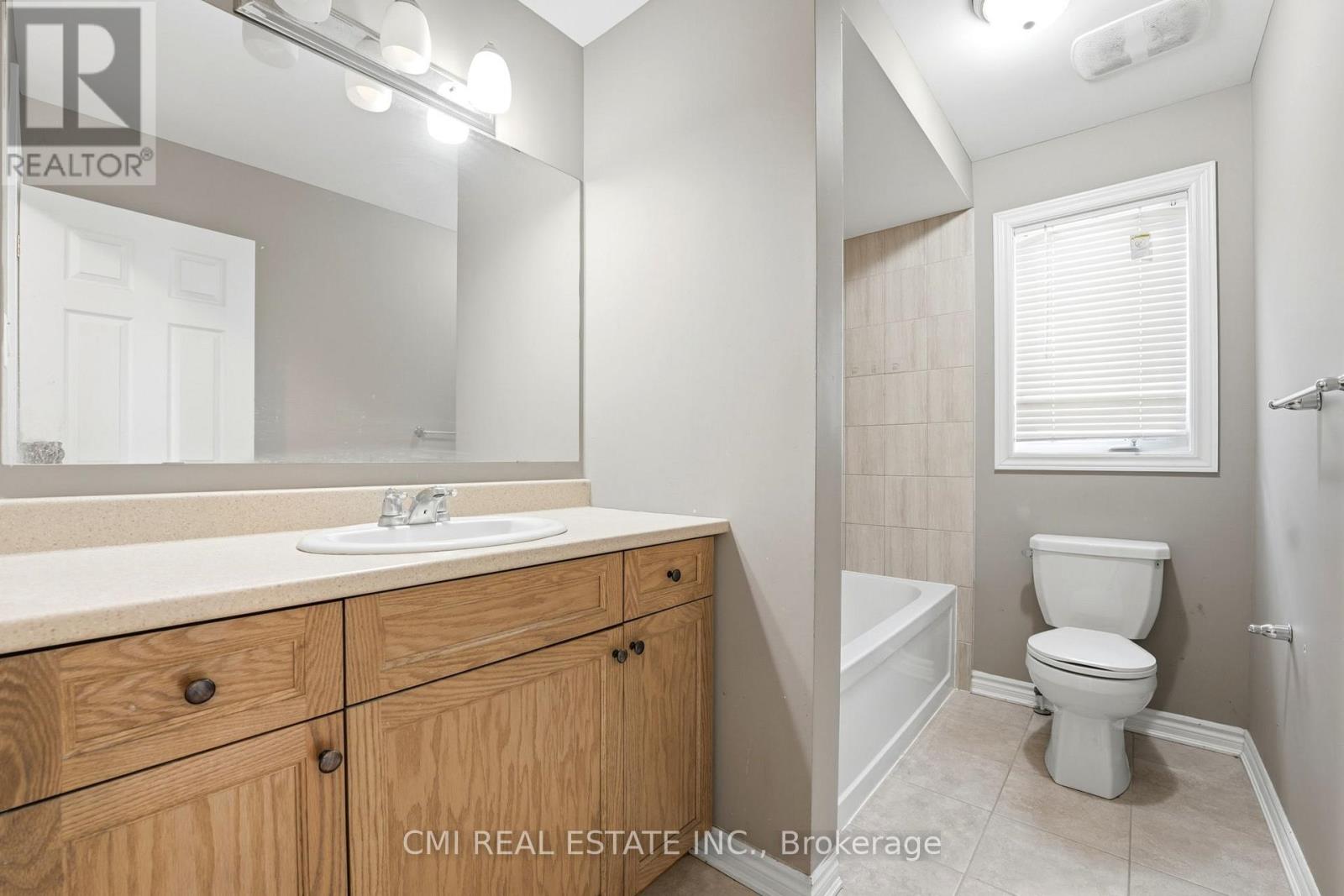 325 Sweetclover Way Property Photo 34