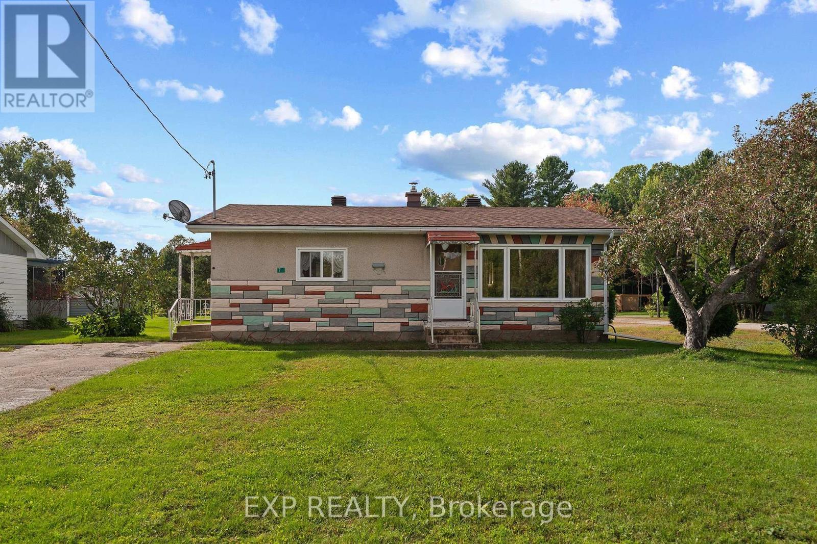 17 Casey Street Property Photo 1