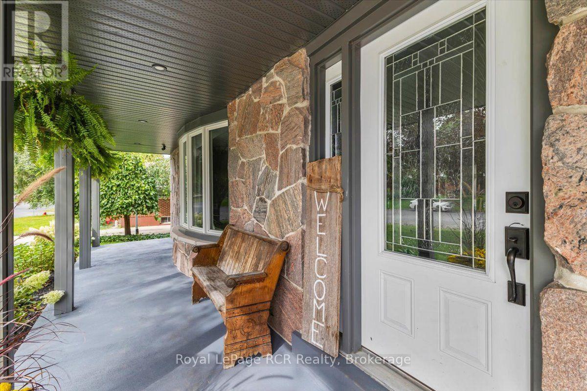 144 2nd Street Property Photo 4