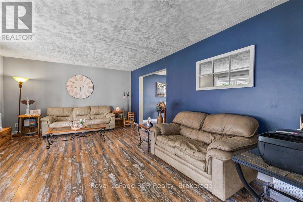 144 2nd Street Property Photo 8