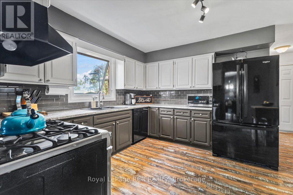 144 2nd Street Property Photo 11