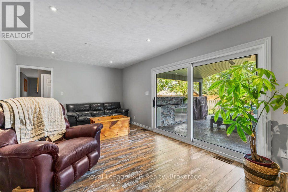 144 2nd Street Property Photo 15