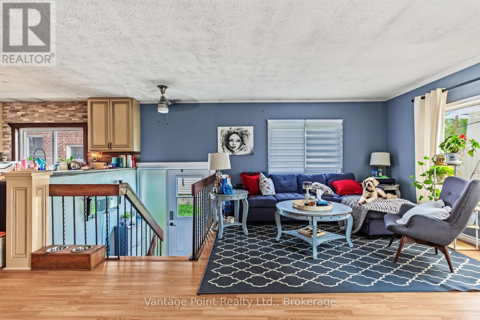 1154 2nd Avenue W Property Photo 11
