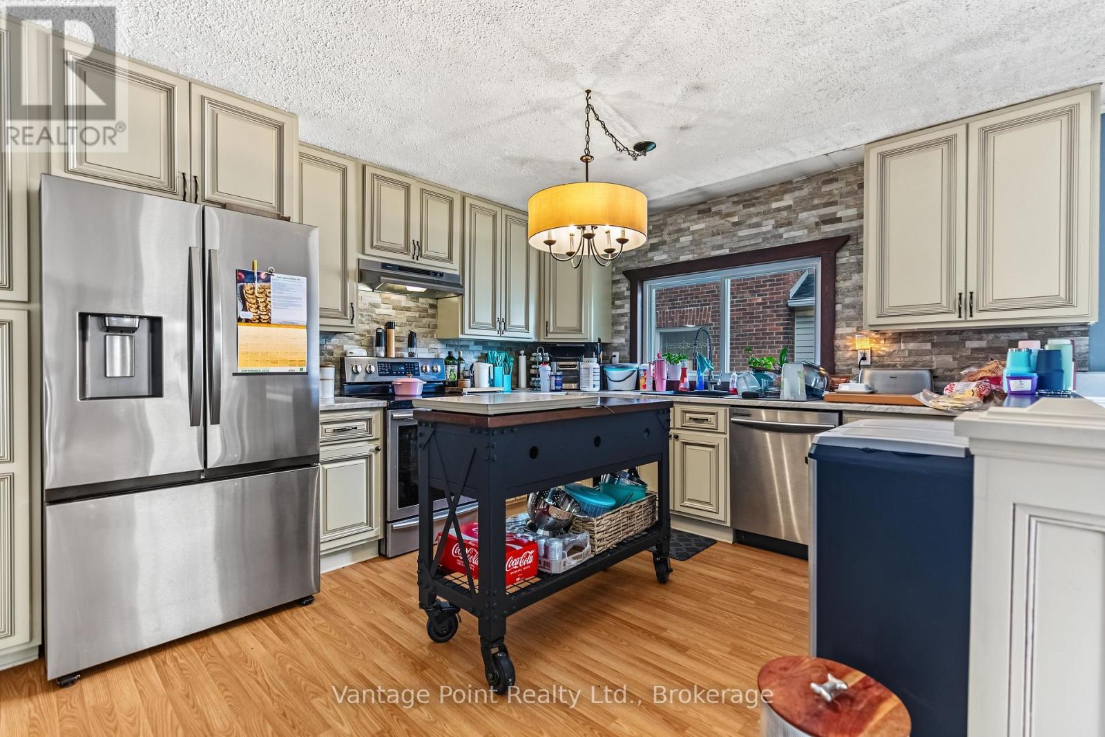 1154 2nd Avenue W Property Photo 13