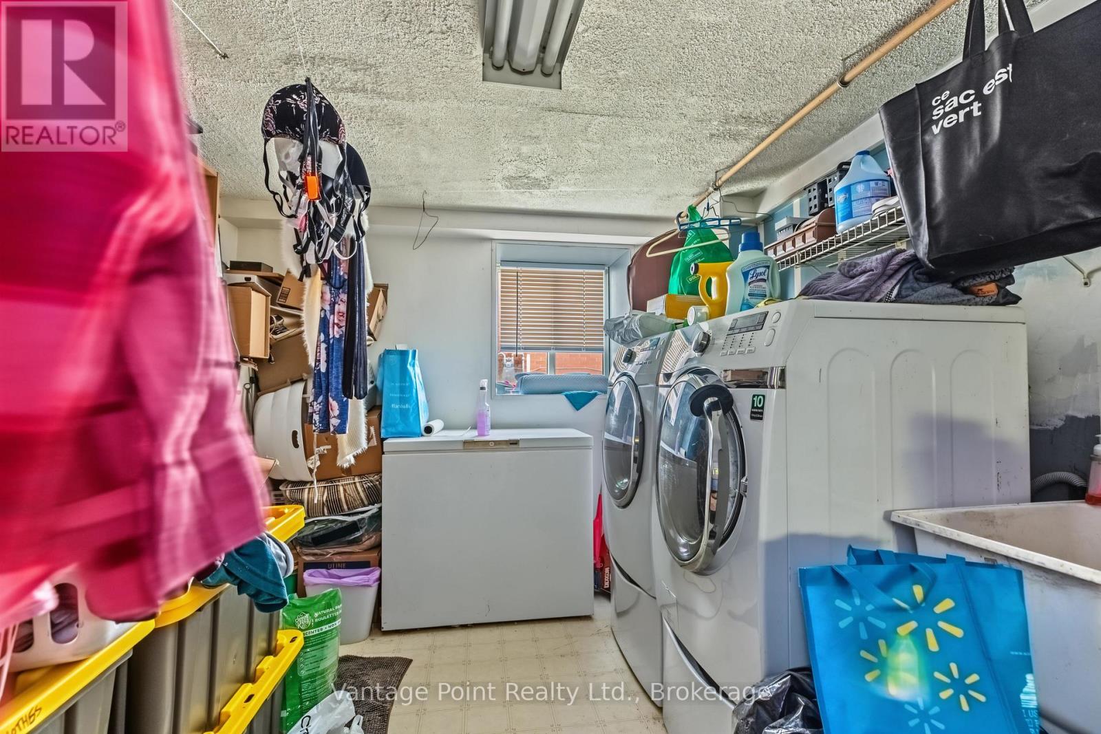 1154 2nd Avenue W Property Photo 20