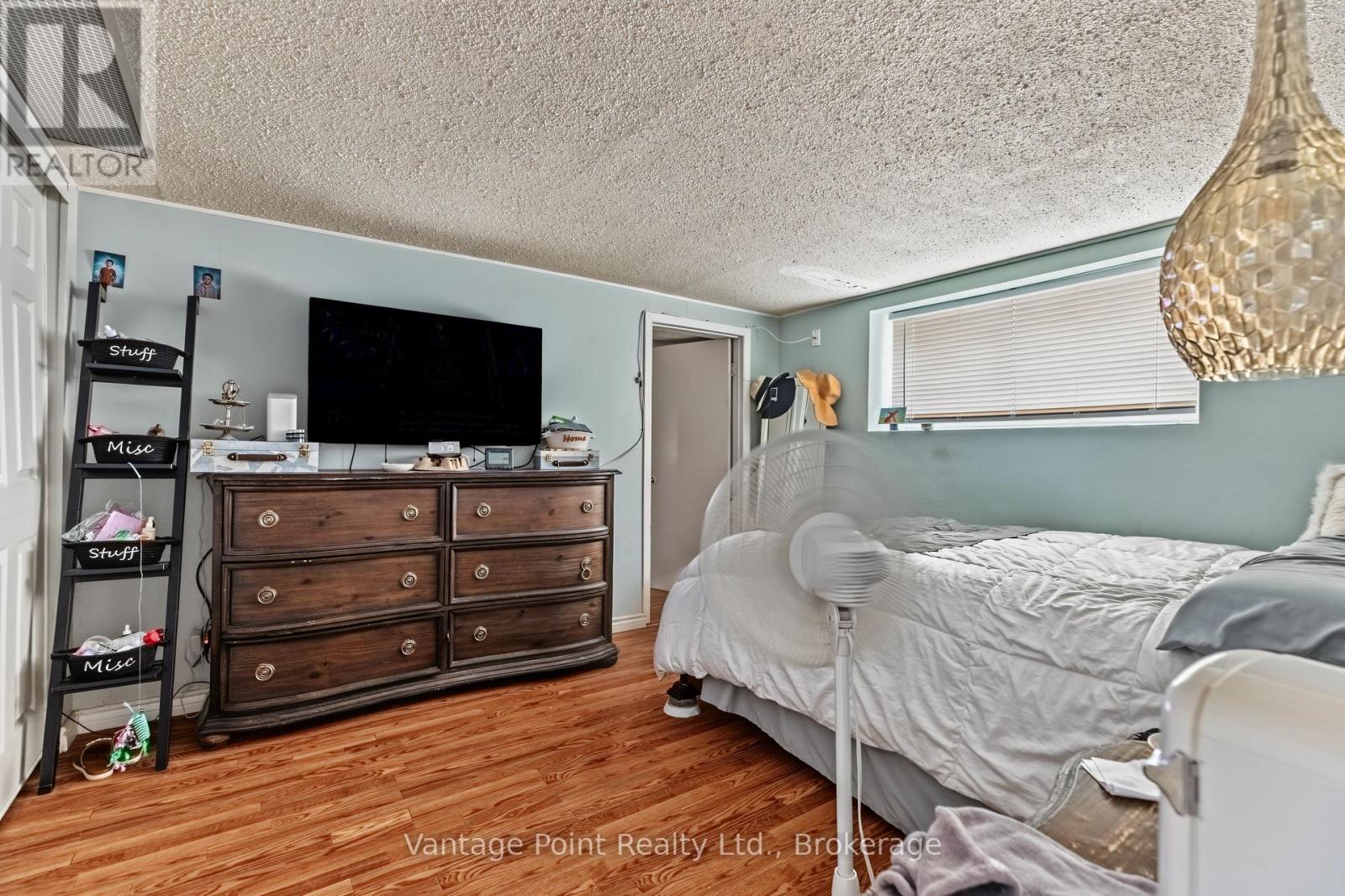 1154 2nd Avenue W Property Photo 22