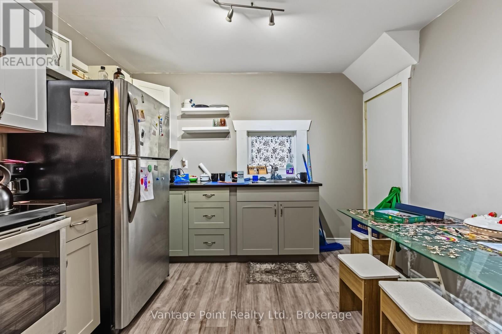 1154 2nd Avenue W Property Photo 27