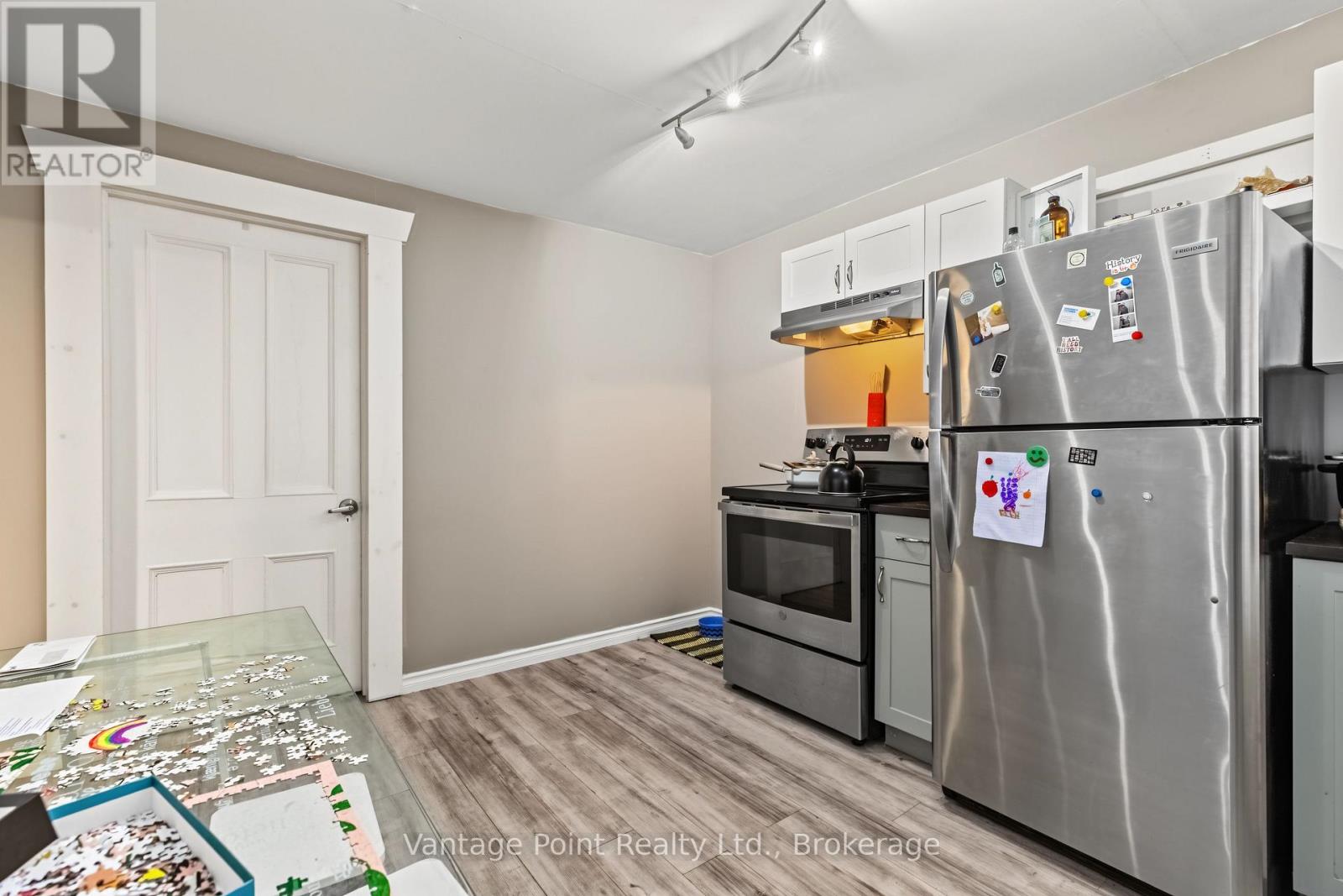 1154 2nd Avenue W Property Photo 28