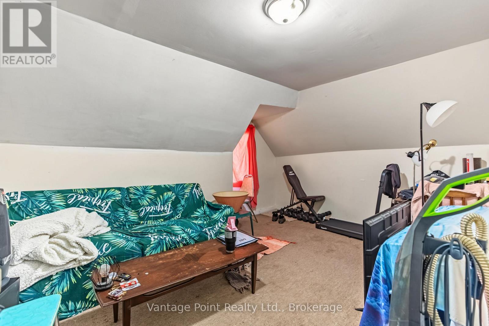 1154 2nd Avenue W Property Photo 37