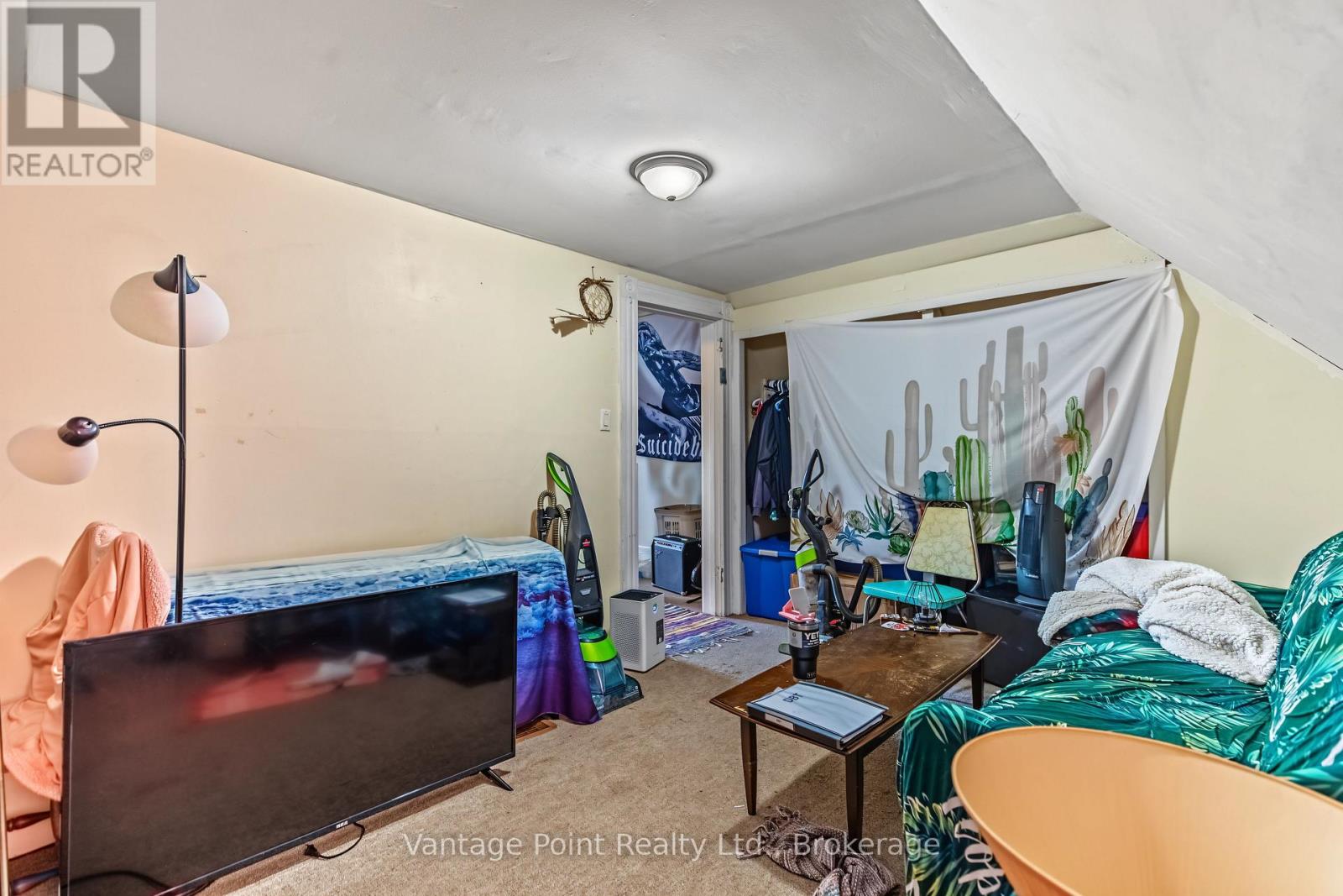 1154 2nd Avenue W Property Photo 38