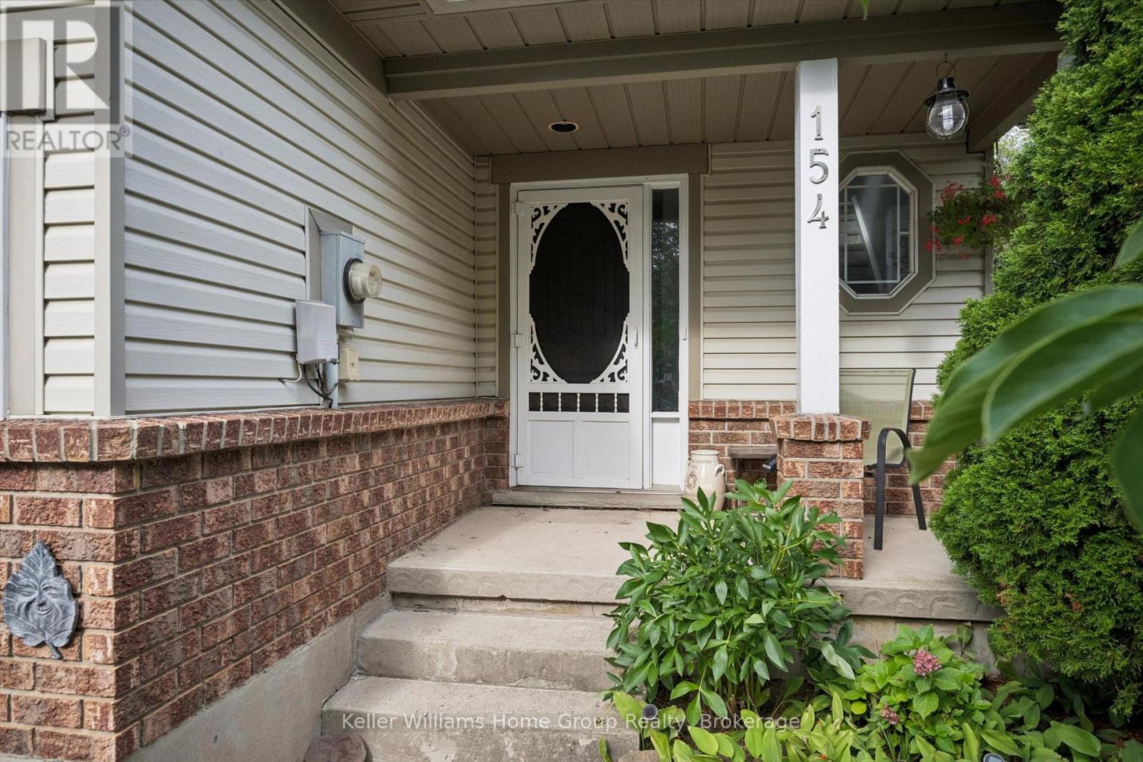 154 Shadow Wood Court Property Photo 4