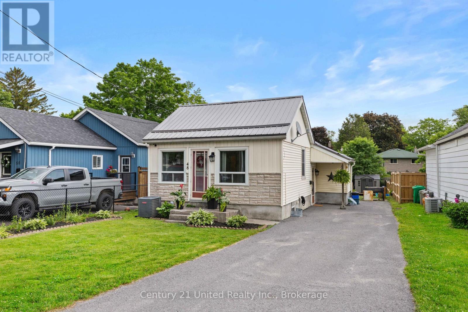 48 LEAHYS LANE Property Photo 1