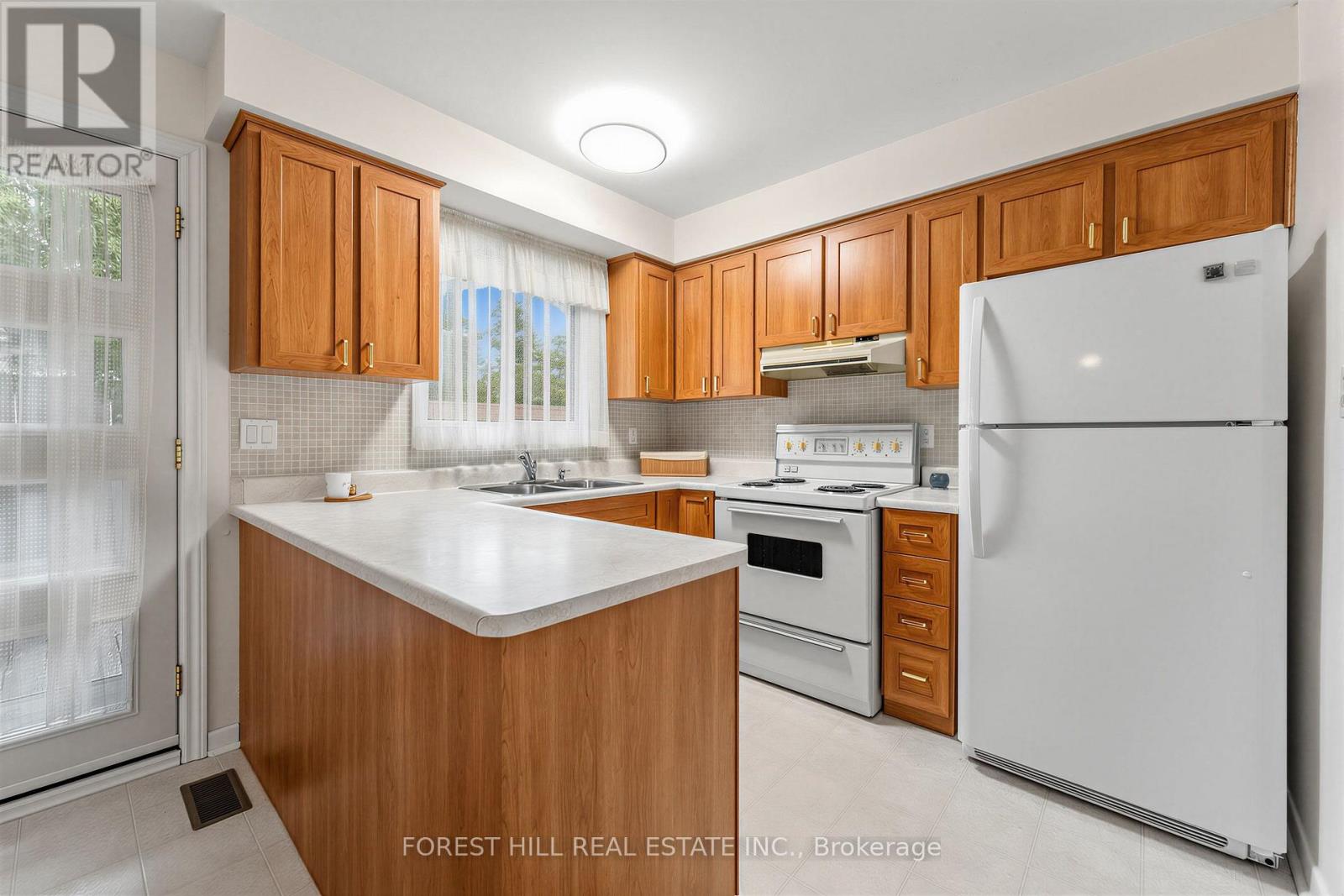 56 Little John Road Property Photo 12