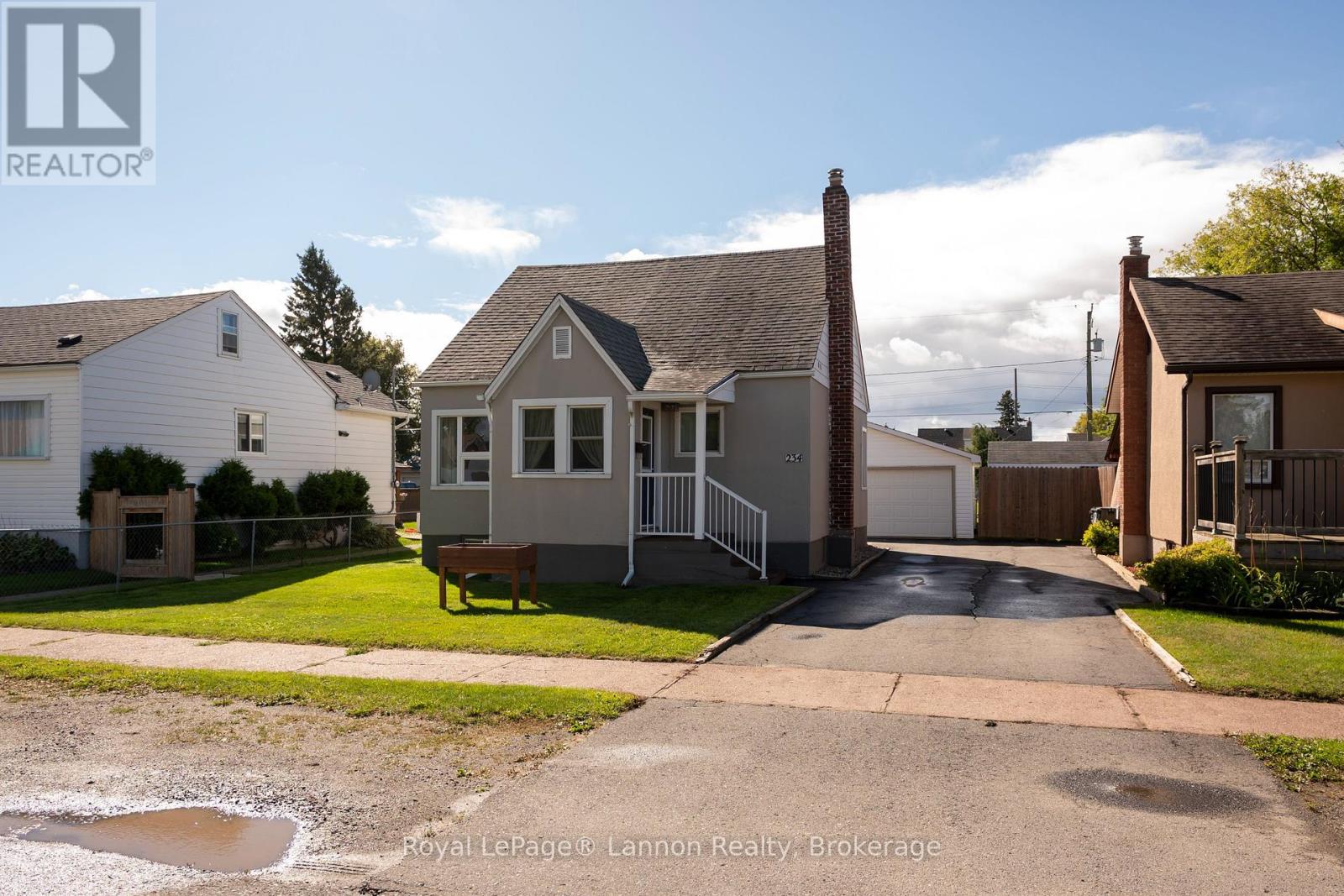 234 CHRISTINA STREET E