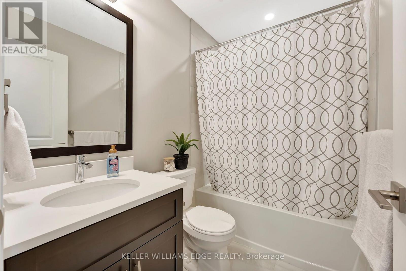 32 - 720 Grey Street Property Photo 21