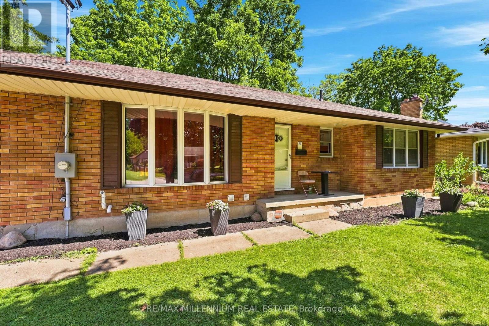 22 Montgomery Road Property Photo 3