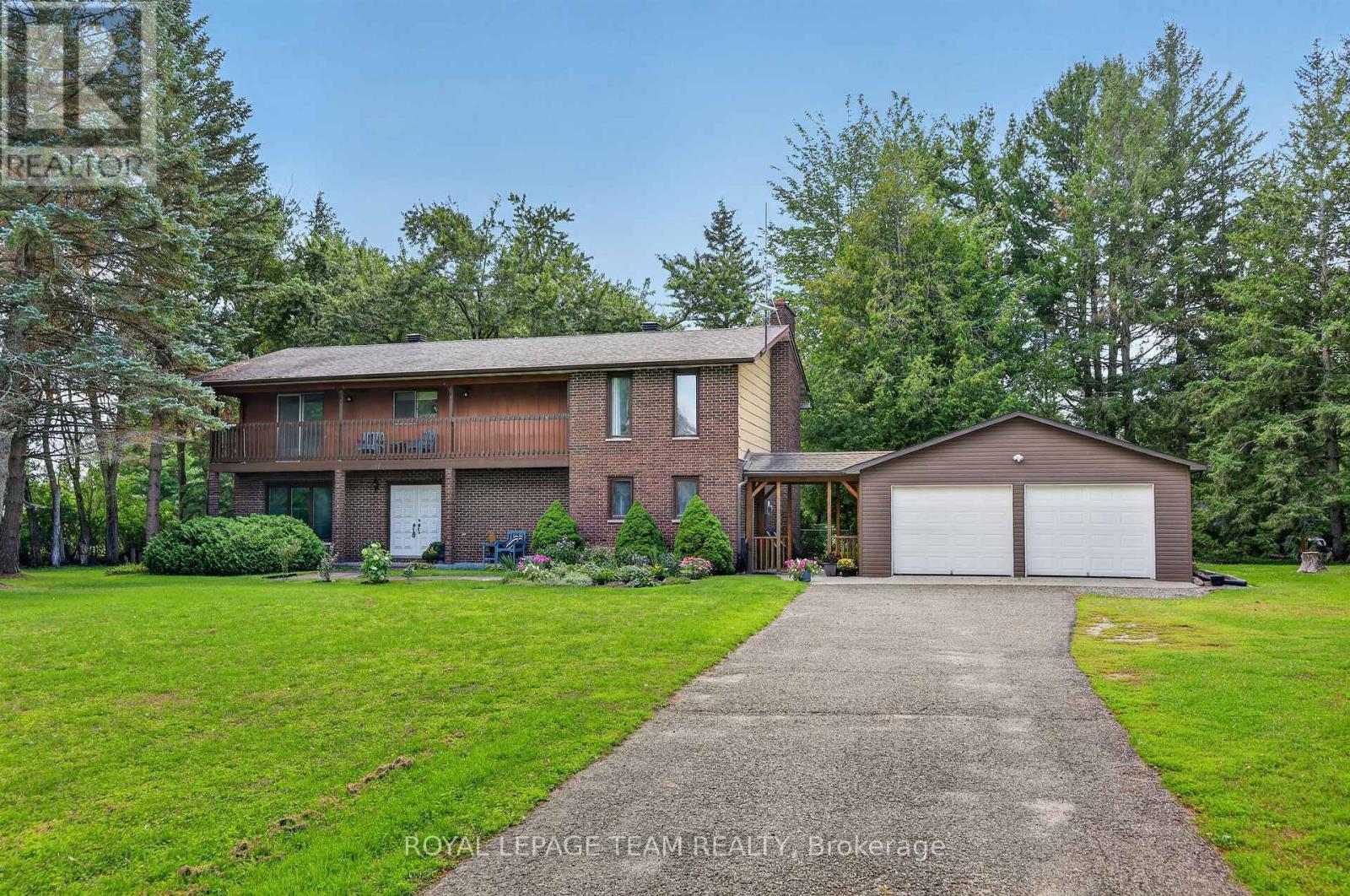 5584 First Line Road Property Photo 2
