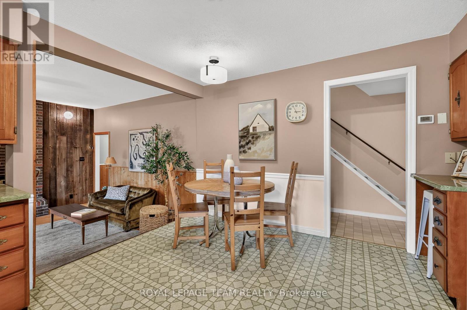 5584 First Line Road Property Photo 11