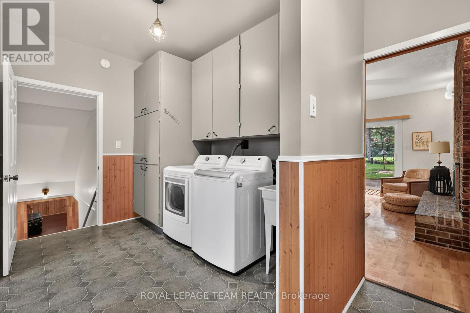 5584 First Line Road Property Photo 19