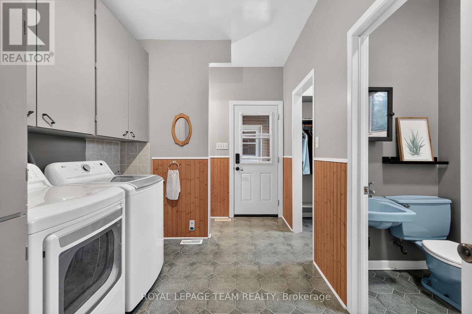 5584 First Line Road Property Photo 20