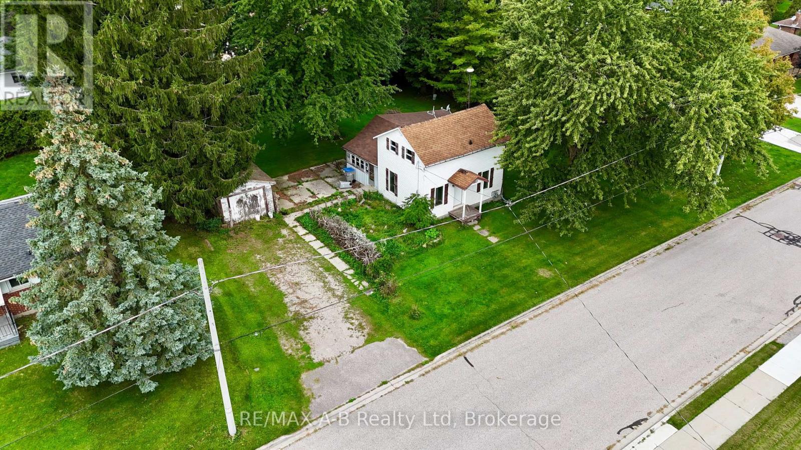 86 Salina Street N Photo de la propriété 1