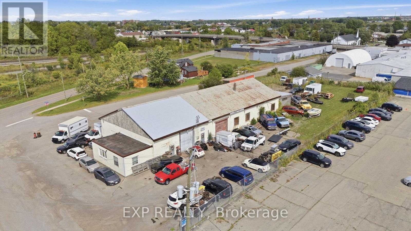 77 Bowden Street Property Photo 2