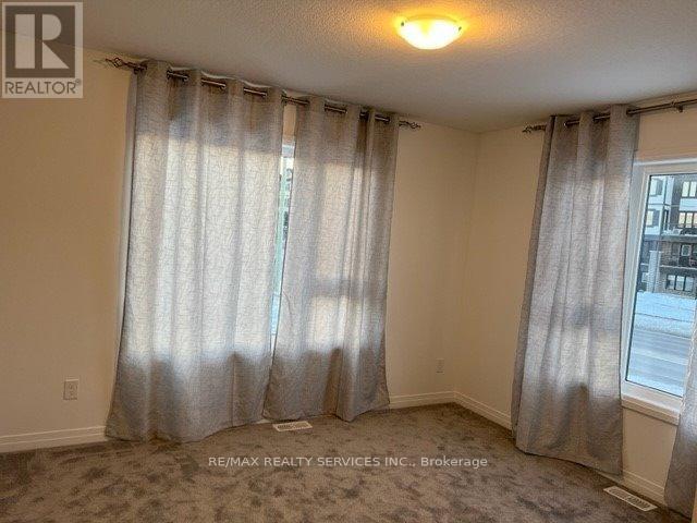 18 Roper Place Property Photo 11