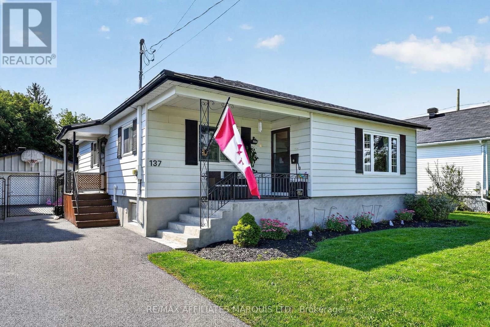 137 Jarvis Street Property Photo 1