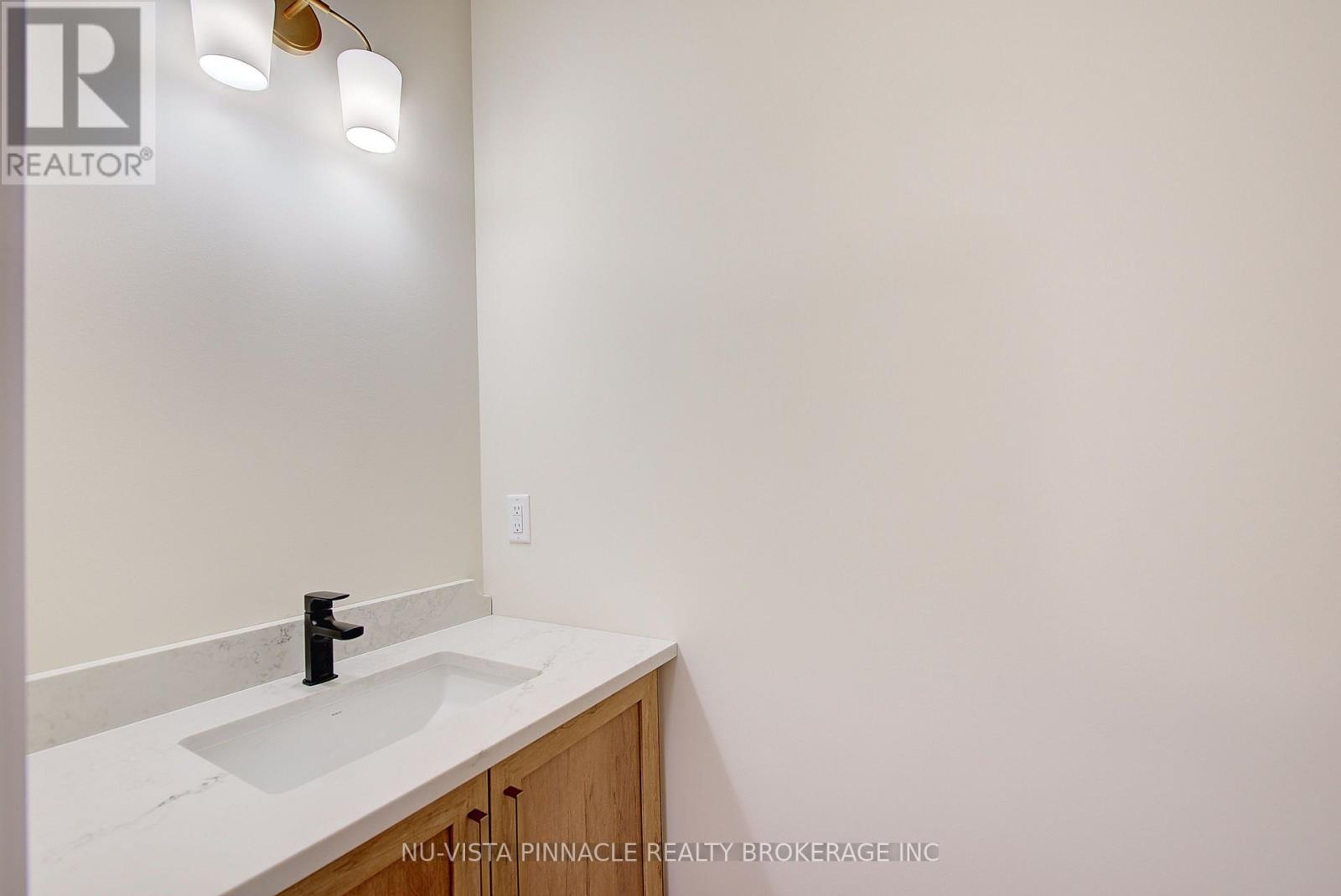 77 Basil Crescent Property Photo 23