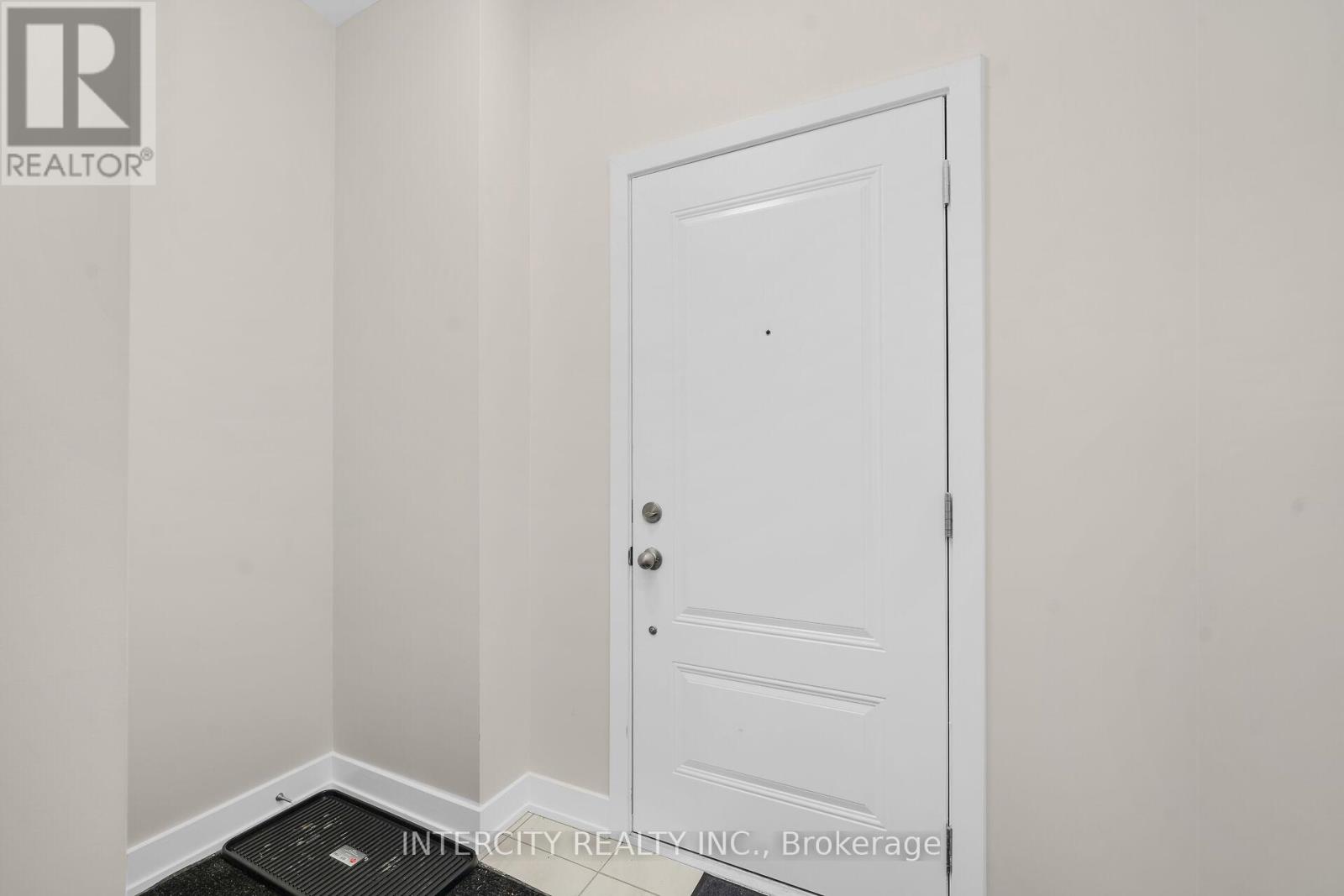Blk 7 Unit 2 - 102 Walden Drive Property Photo 3