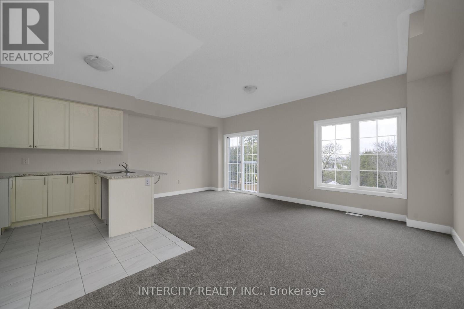 Blk 7 Unit 2 - 102 Walden Drive Property Photo 6