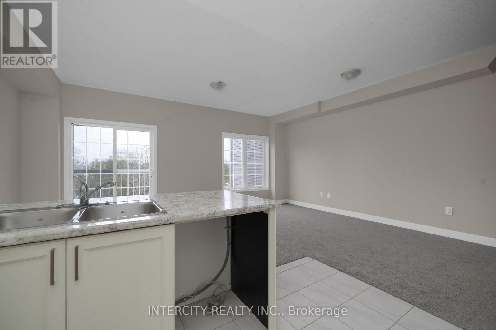 Blk 7 Unit 2 - 102 Walden Drive Property Photo 11