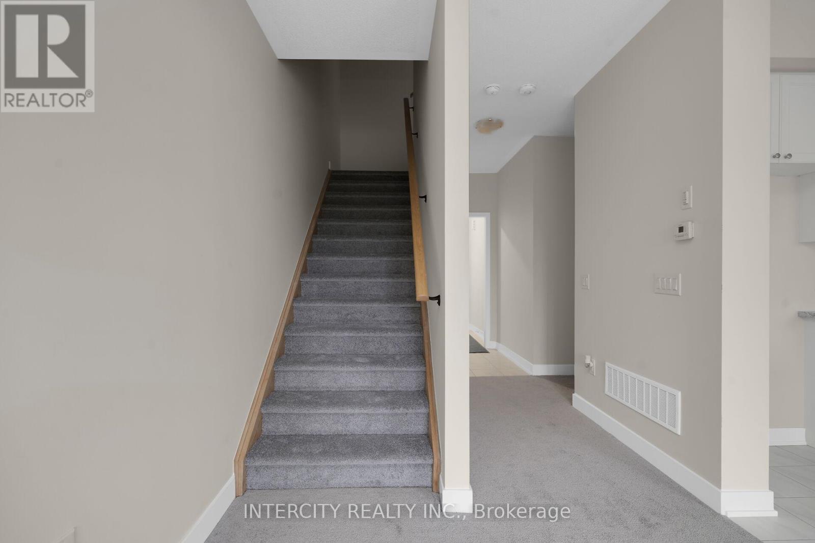 Blk 7 Unit 2 - 102 Walden Drive Property Photo 14
