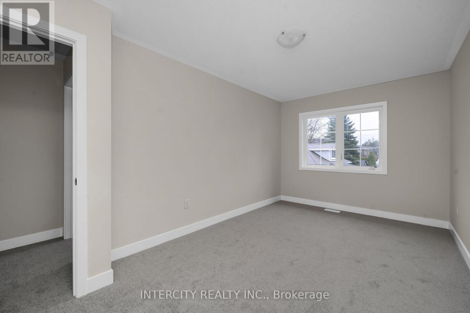 Blk 7 Unit 2 - 102 Walden Drive Property Photo 21