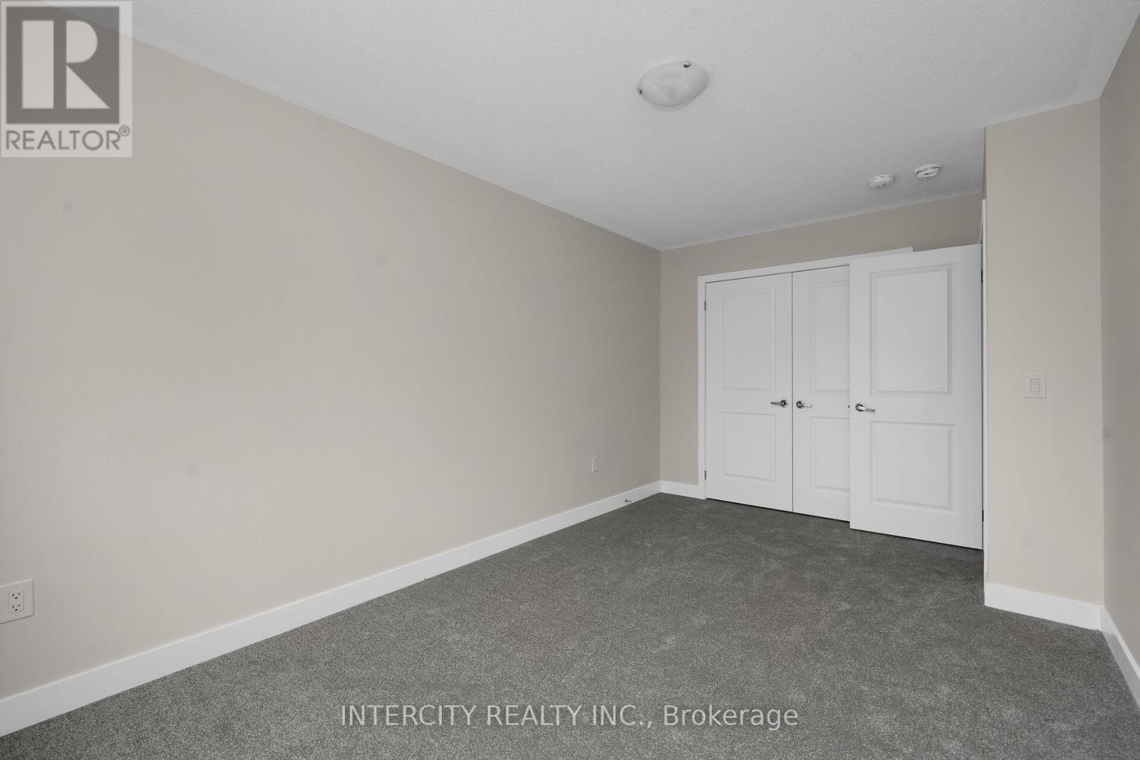 Blk 7 Unit 2 - 102 Walden Drive Property Photo 22