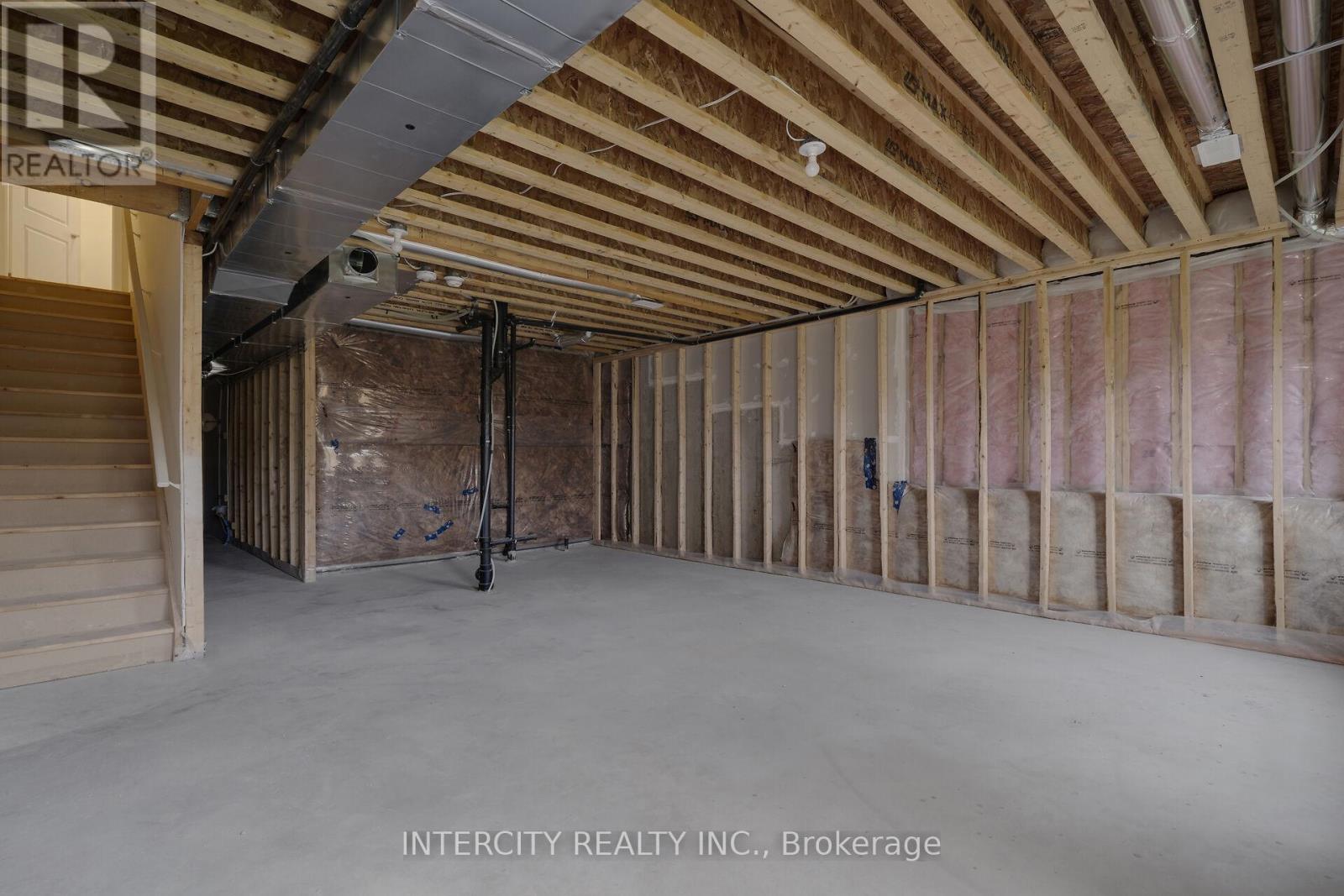 Blk 7 Unit 2 - 102 Walden Drive Property Photo 28