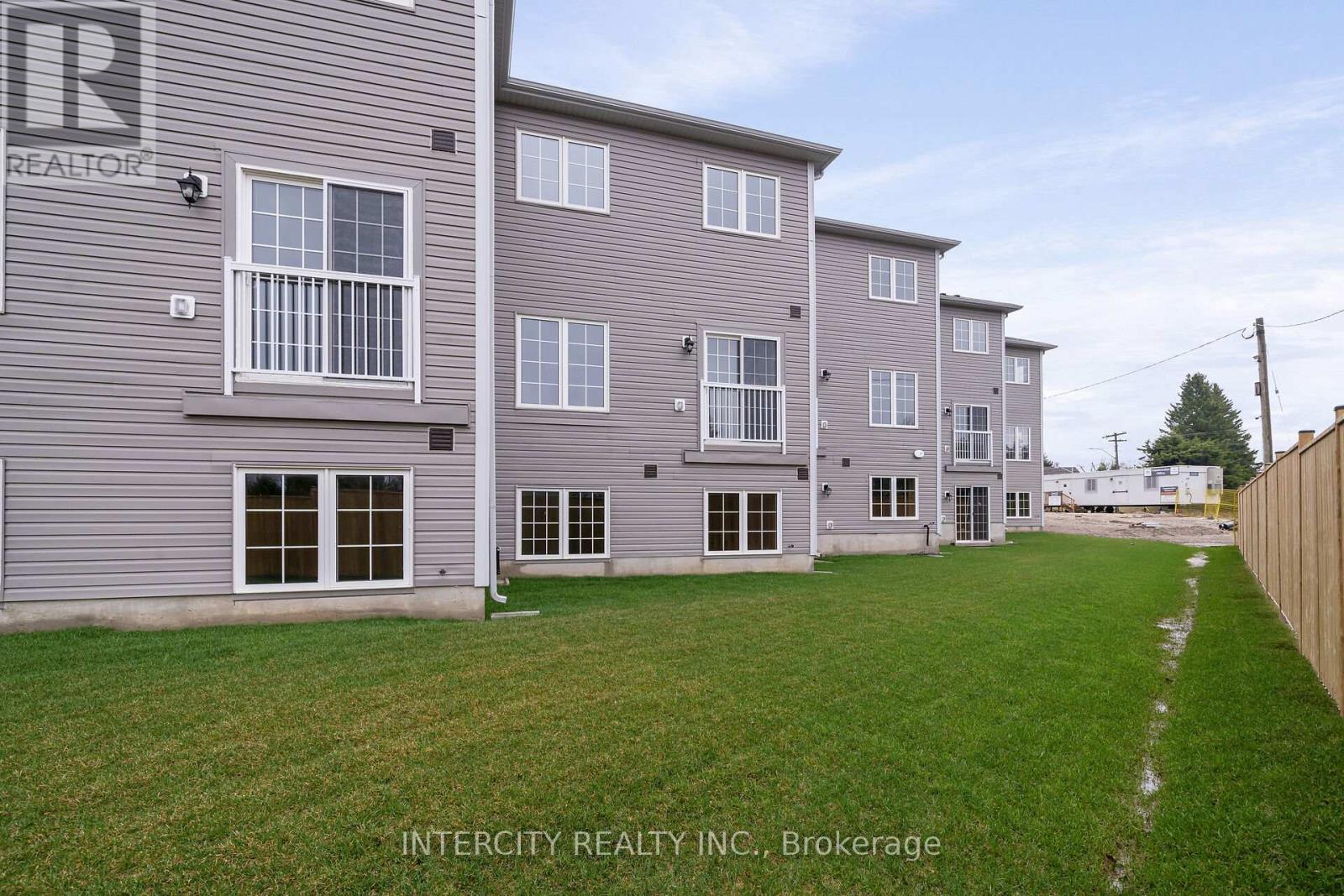 Blk 7 Unit 2 - 102 Walden Drive Property Photo 29