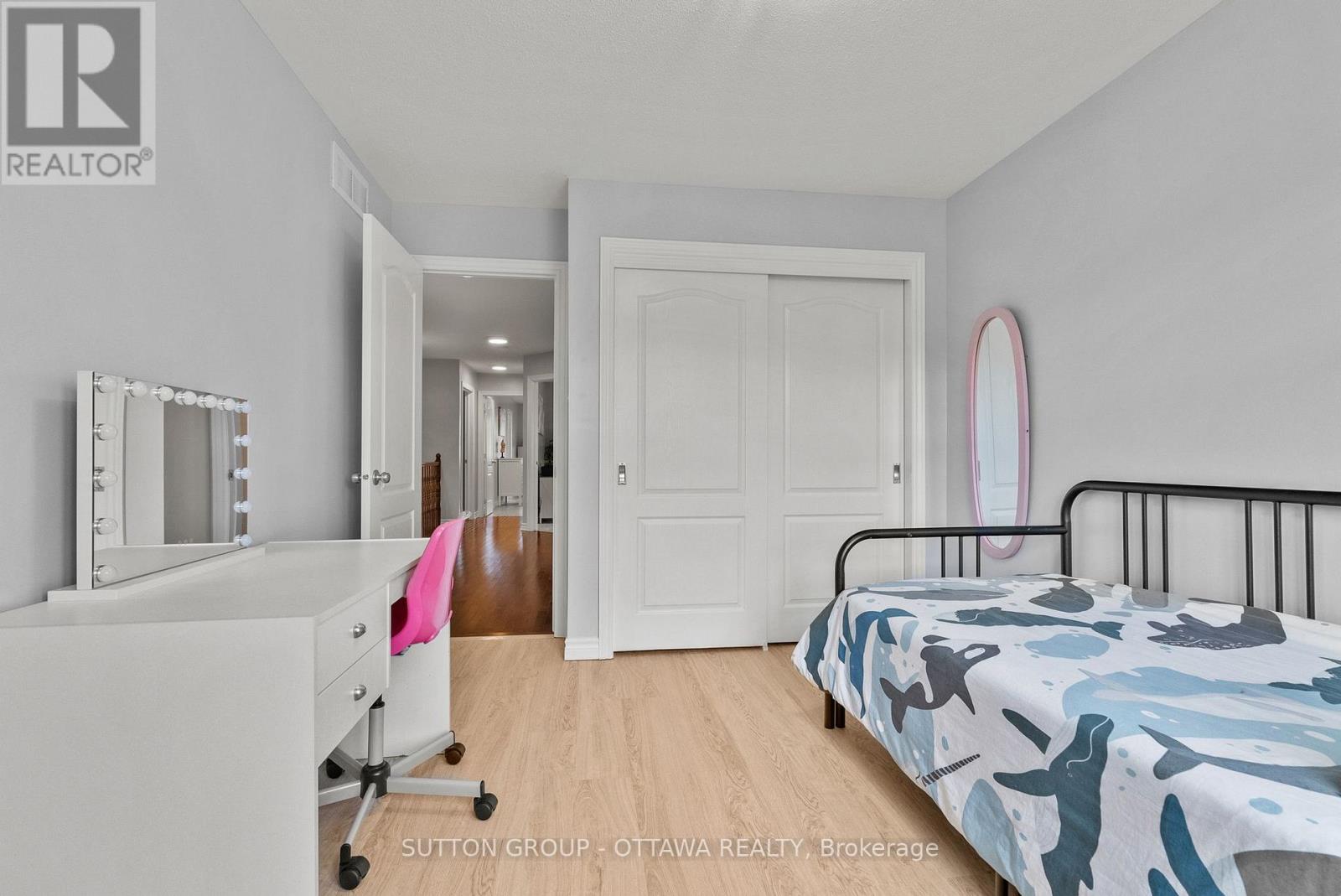 708 Hazelnut Crescent Property Photo 36