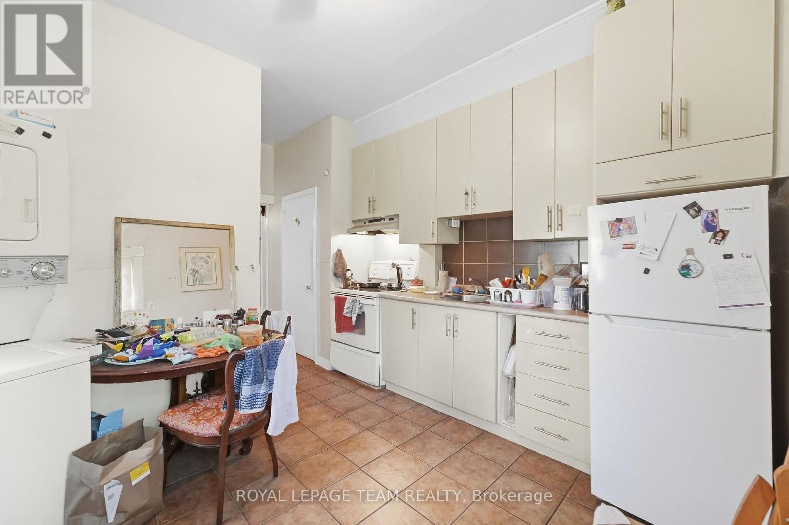 32 Melrose Avenue Property Photo 10