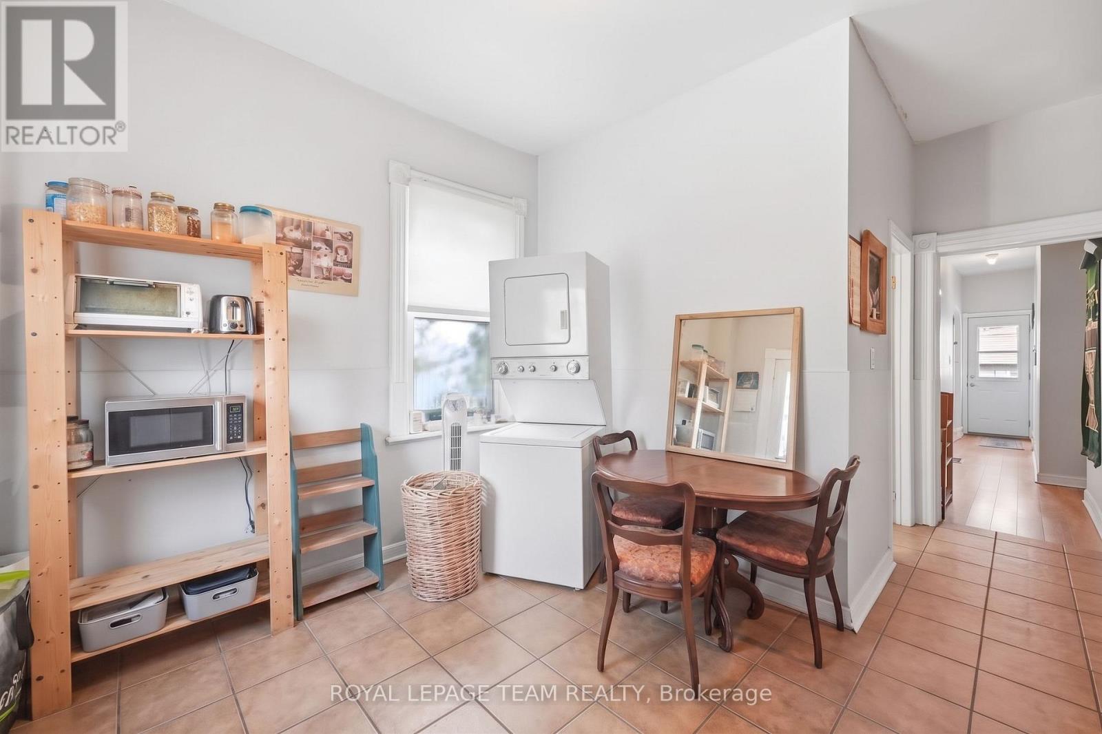 32 Melrose Avenue Property Photo 11