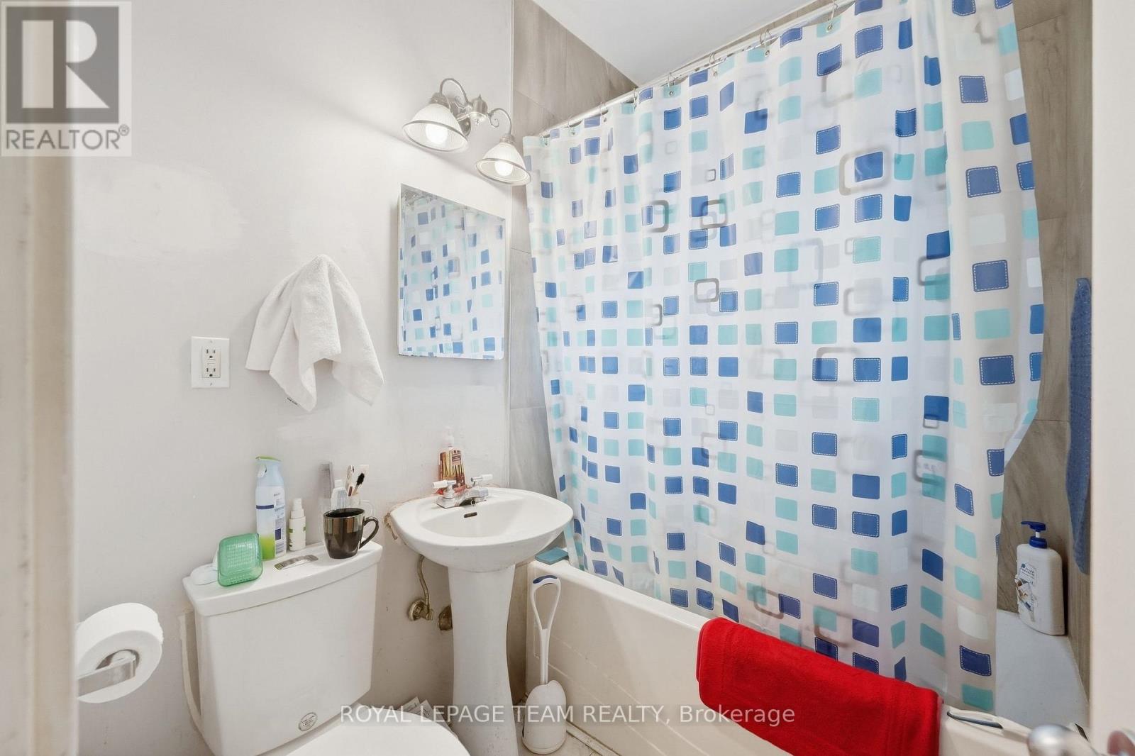 32 Melrose Avenue Property Photo 13