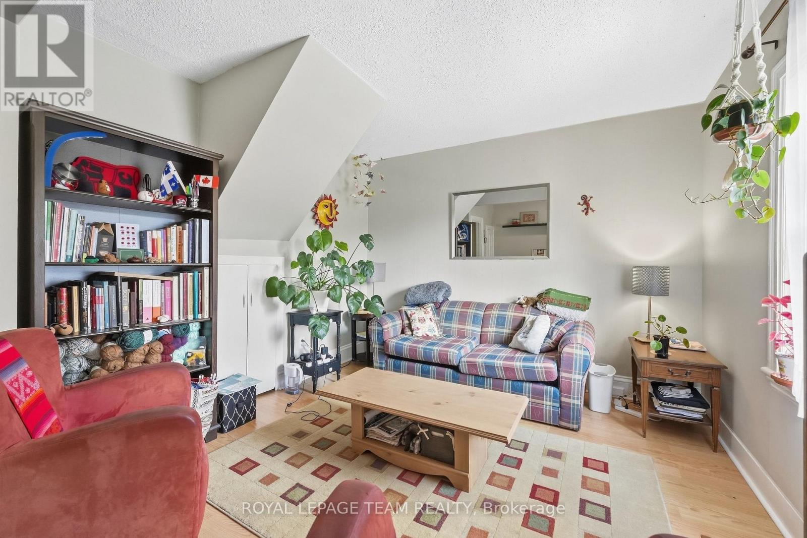 32 Melrose Avenue Property Photo 16